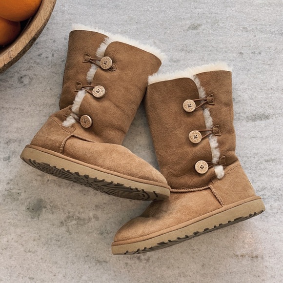 UGG Shoes - Bailey Button Triplet UGG Boot